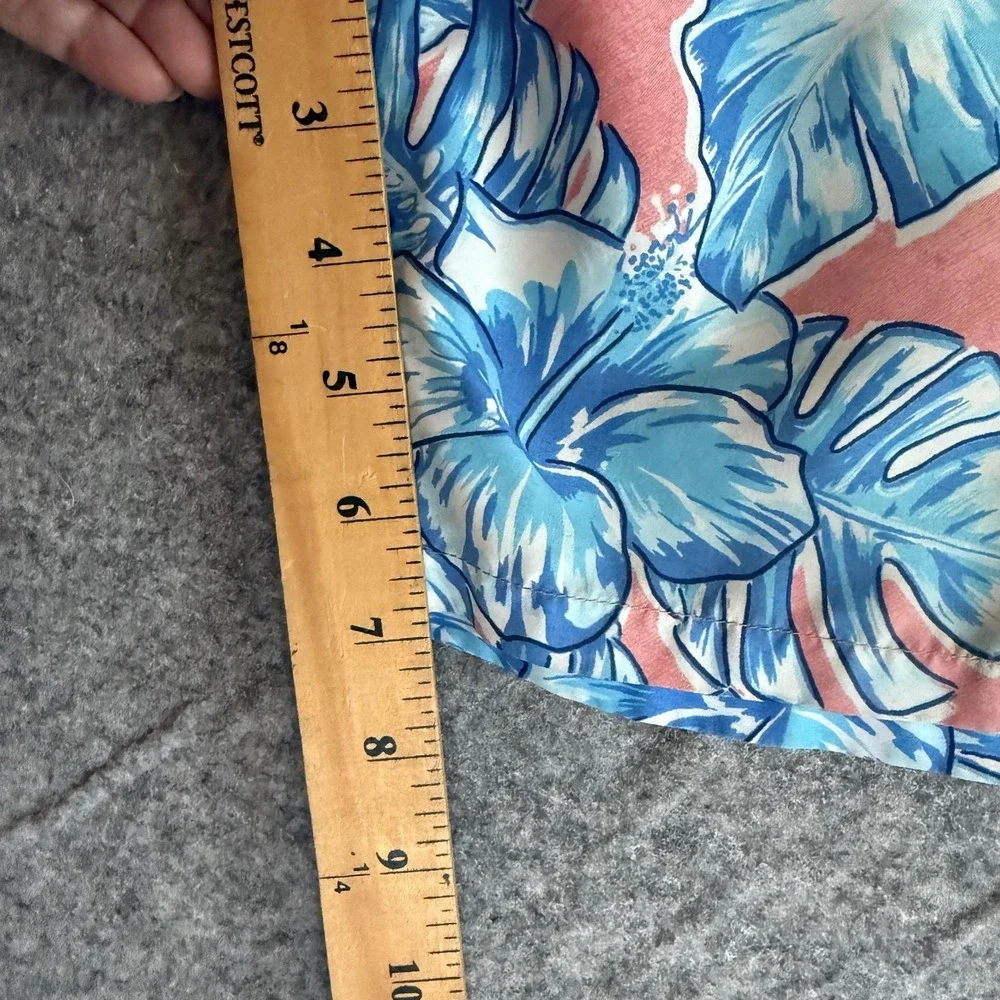 Vineyard Vines Shorts Mens Medium Blue Pink‎ Floral Swim Trunks Mesh Lined